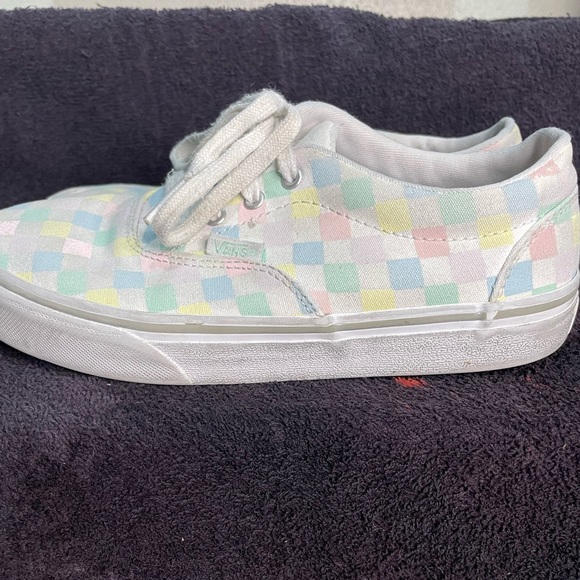 SOLD! Girls Vans - Picture 2 of 5